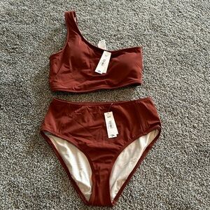 Swimsuit Bundle! Smaller chest, bigger booty ;)